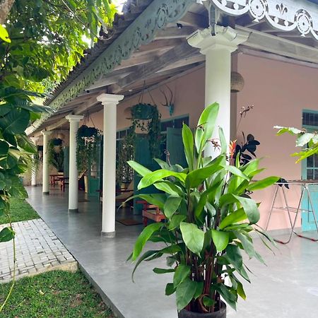 Ronaya Surf Waves Villa Dikwella Bagian luar foto