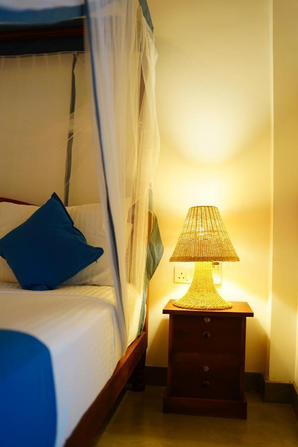 Ronaya Surf Waves Villa Dikwella Bagian luar foto