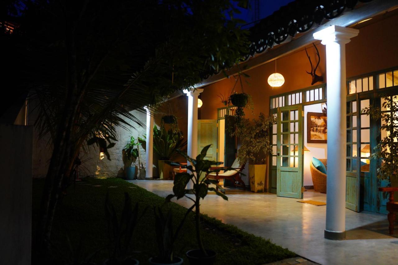 Ronaya Surf Waves Villa Dikwella Bagian luar foto