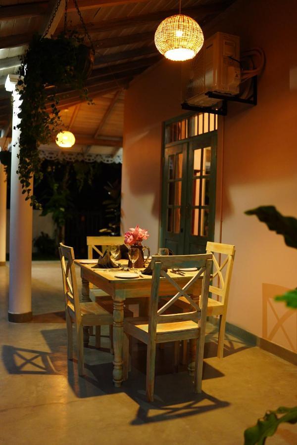 Ronaya Surf Waves Villa Dikwella Bagian luar foto