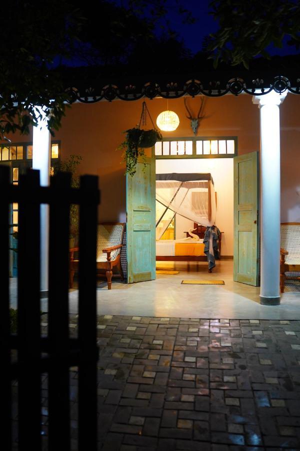 Ronaya Surf Waves Villa Dikwella Bagian luar foto
