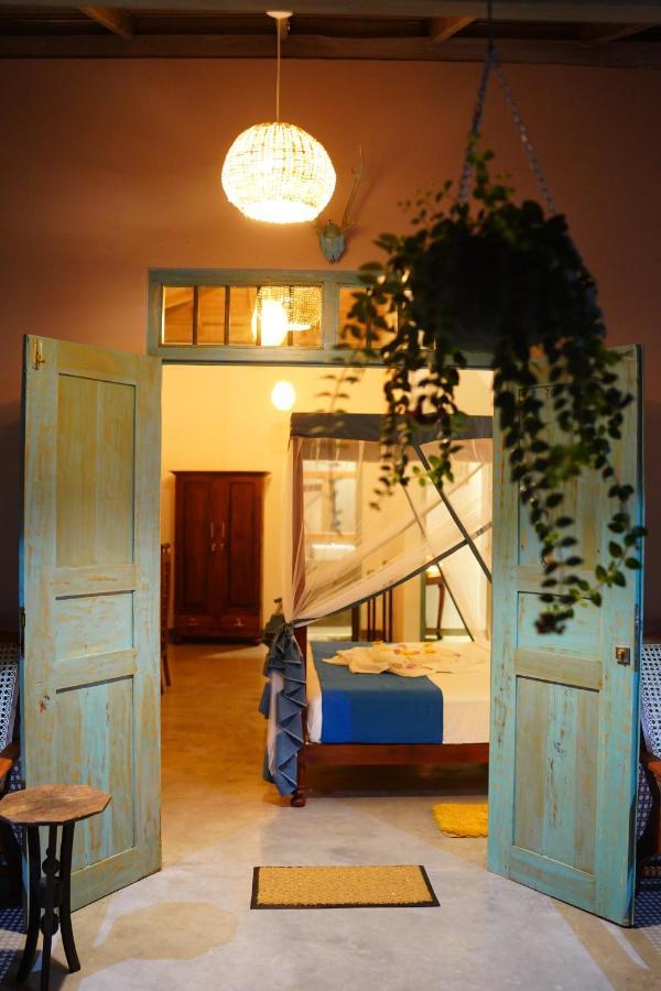 Ronaya Surf Waves Villa Dikwella Bagian luar foto