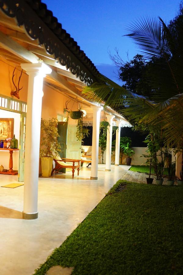 Ronaya Surf Waves Villa Dikwella Bagian luar foto