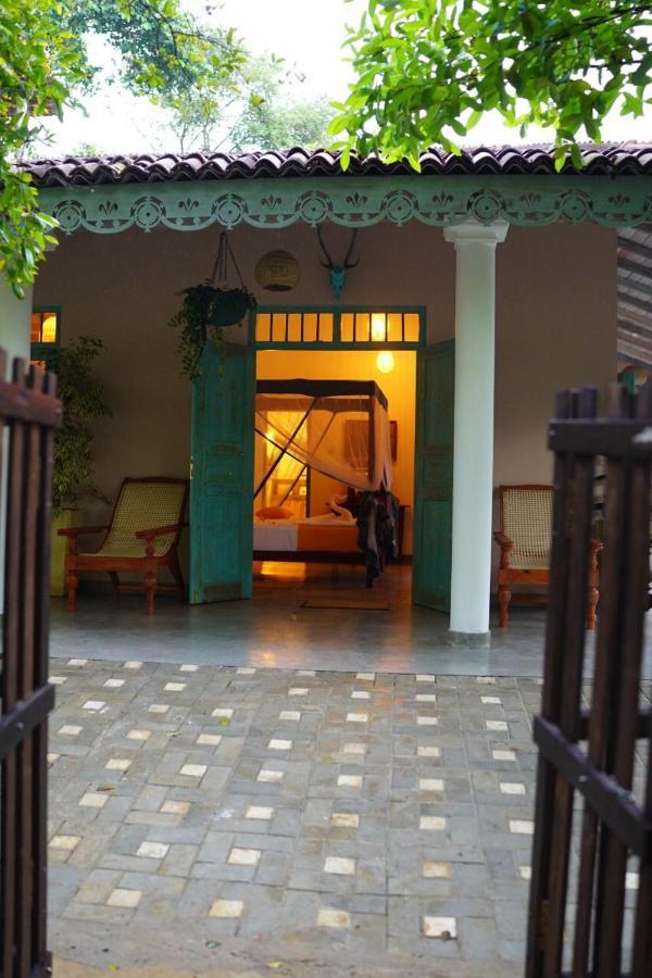 Ronaya Surf Waves Villa Dikwella Bagian luar foto